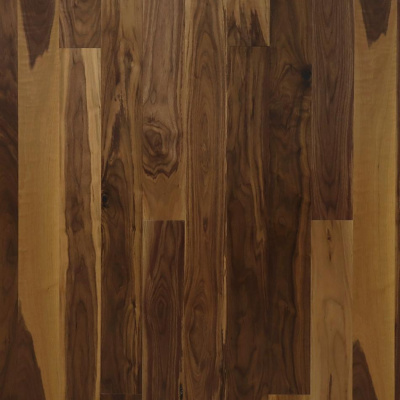 фото паркетной доски Карелия Карелия ОРЕХ STORY 138х2000 COUNTRY LACQUERED